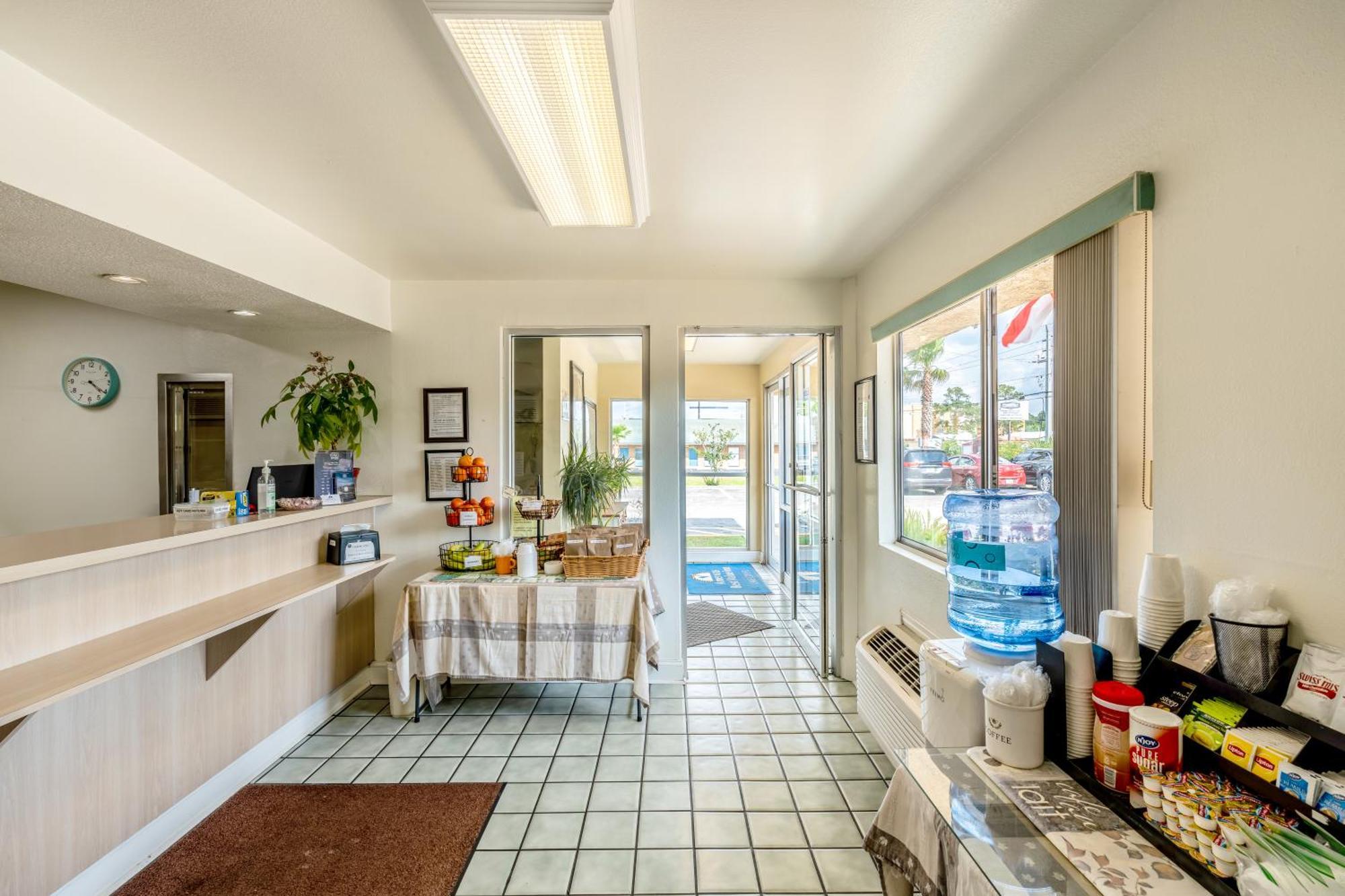 Americas Best Value Inn - Lake City Zewnętrze zdjęcie