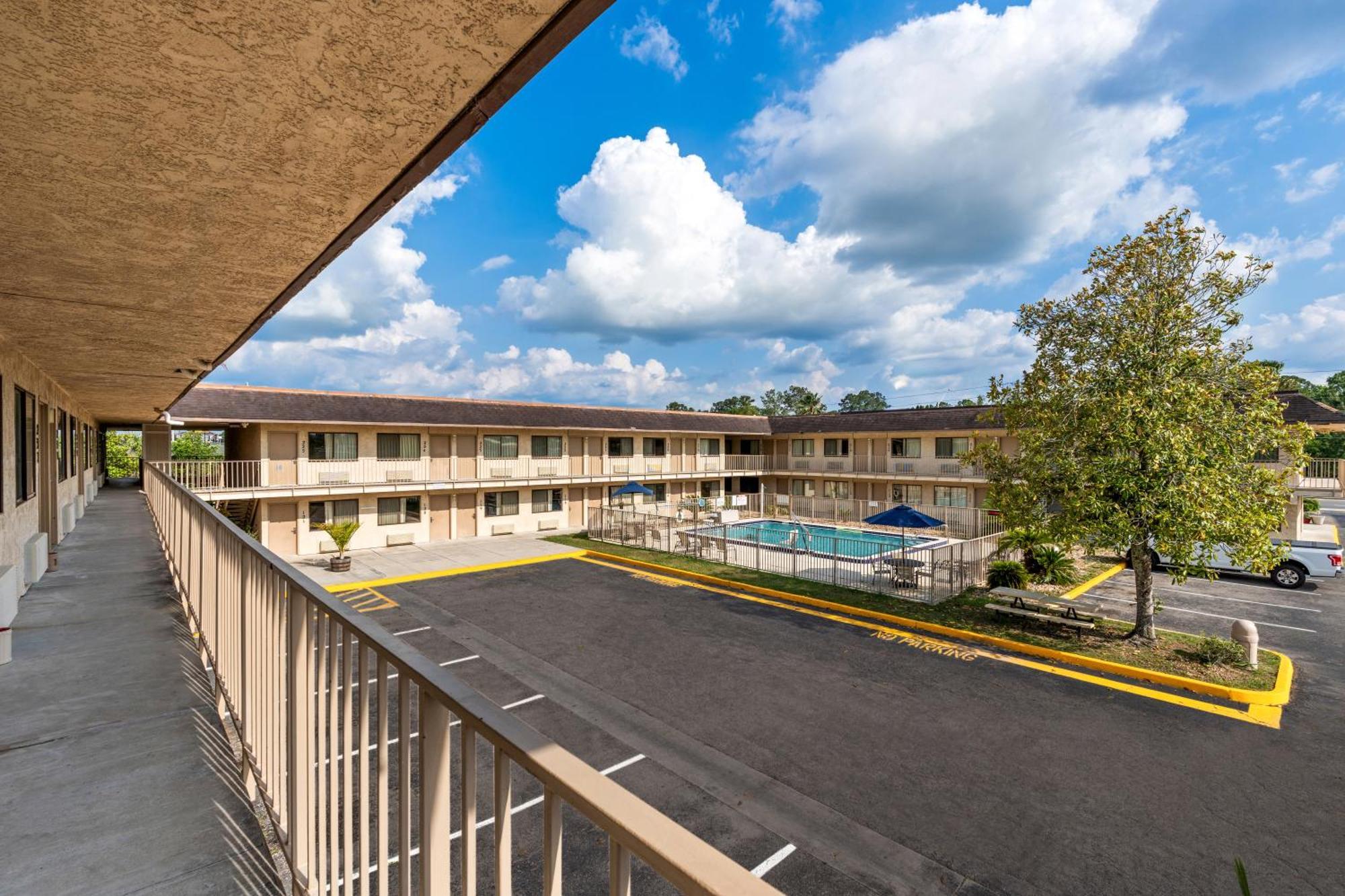 Americas Best Value Inn - Lake City Zewnętrze zdjęcie