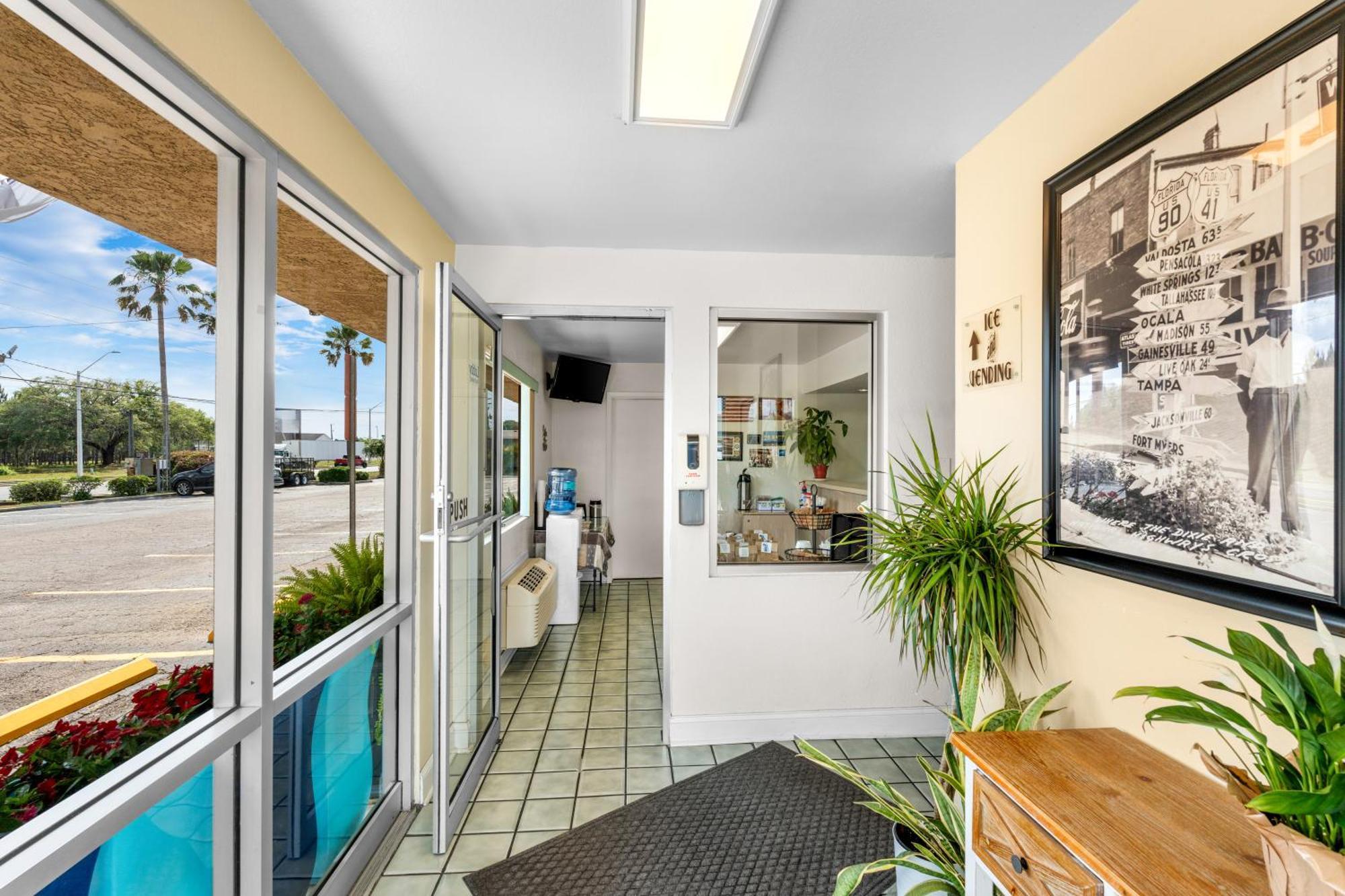 Americas Best Value Inn - Lake City Zewnętrze zdjęcie