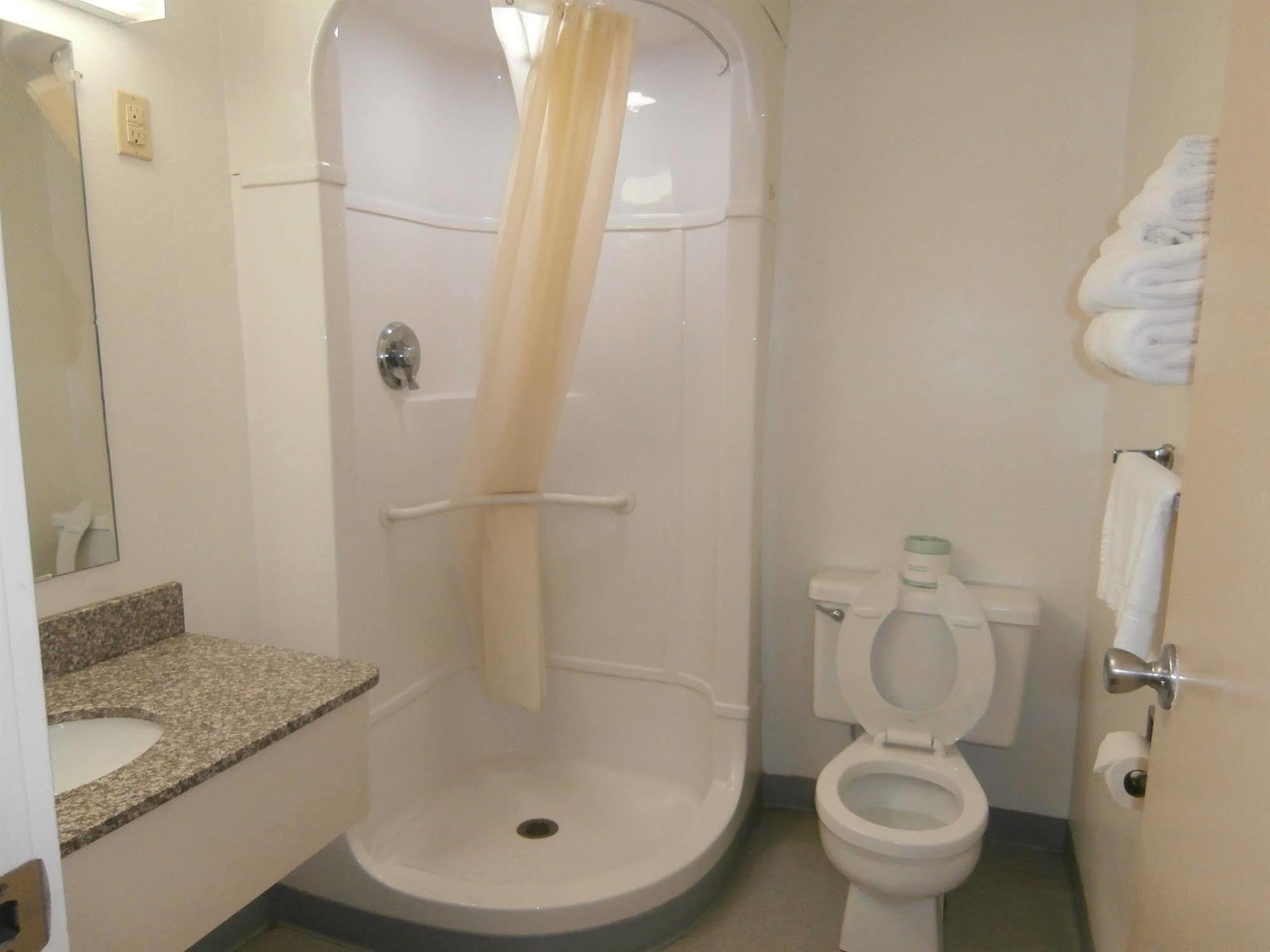 Americas Best Value Inn - Lake City Zewnętrze zdjęcie